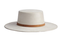 Load image into Gallery viewer, Clarity