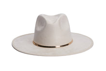 Load image into Gallery viewer, Wyatt