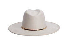 Load image into Gallery viewer, Wyatt