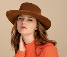 Load image into Gallery viewer, Girl posing with a brown hat classic Spanish Cordobes style
