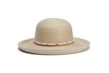 Load image into Gallery viewer, Lily- light (Final Sale)