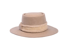 Load image into Gallery viewer, Hat made of the finest camel tan wool with a hand elaborated bow composed of jute fiber trim, front side view