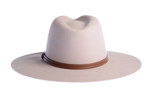 Wool hat with a structured crown and brim, finished with an elegant double-bound synthetic leather trim, back view