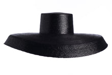 Load image into Gallery viewer, Elegant black palm leaf straw hat, front view
