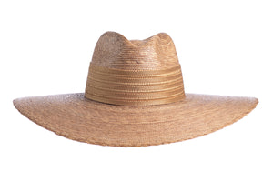 Hat with palm leaves in tan color finished with a golden trim, front view