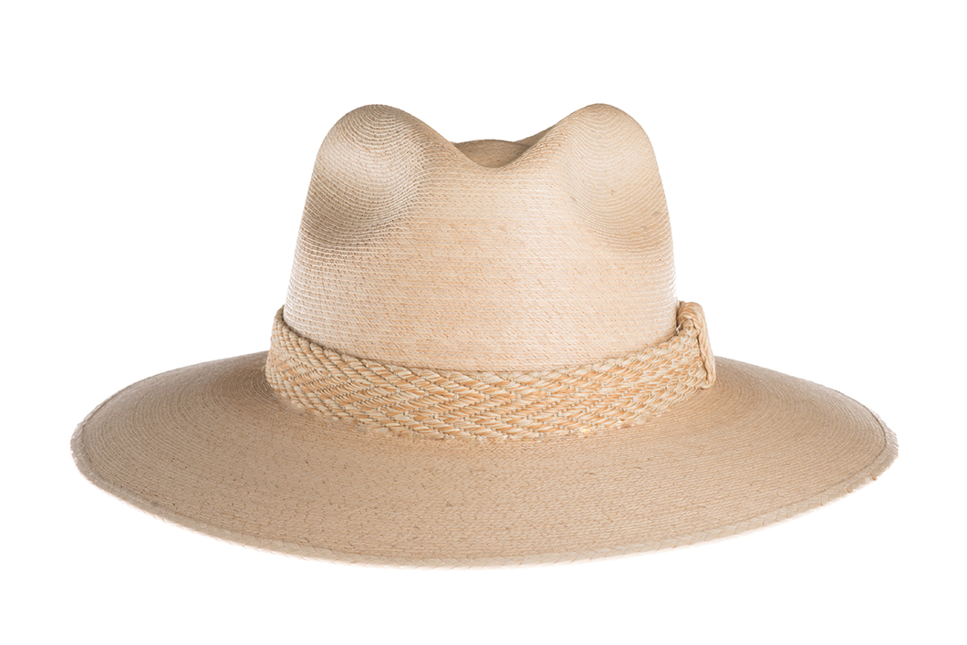 Straw hat in natural color interlaced with palm leaves and with a rustic cotton braided trim, front view